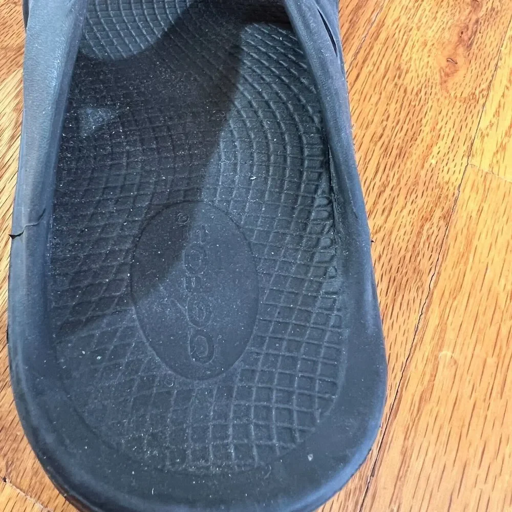 OOFOS Ooriginal Flip Flop Black‎ Size 10 Comfy